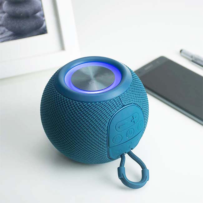THE SOURCE ORB SPEAKER BLUE WITH RGB LIGHTING